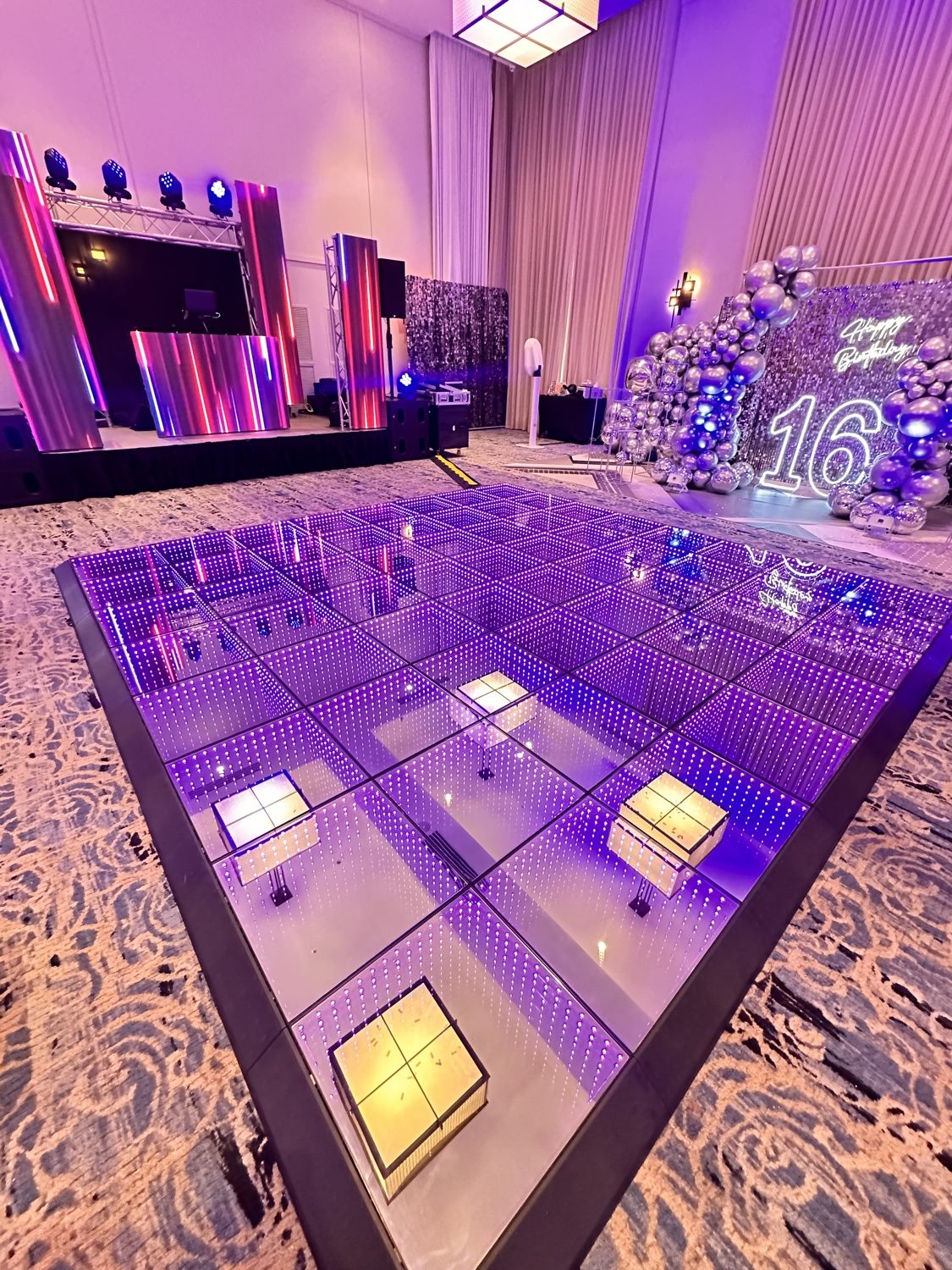 Sweet sixteen celebration with LED infinity dance floor